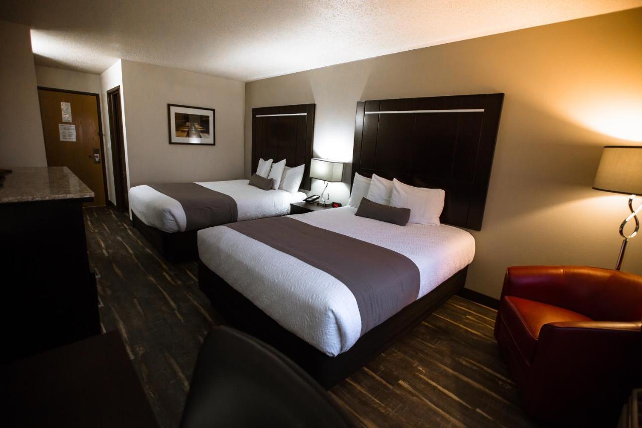 Ten Pin Inn & Suites Моузъс Лейк Екстериор снимка